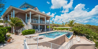Luxury Villa Photo #2