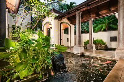 Luxury Villa Photo #20