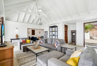 Luxury Villa Photo #21