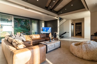 Luxury Villa Photo #25