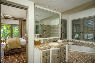 Luxury Villa Photo #20