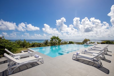 Luxury Villa Photo #9