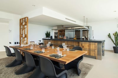 Luxury Villa Photo #15