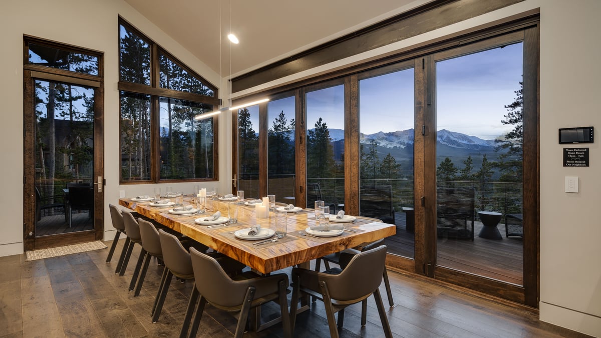 Dining area seats 12 with spectacular views - Image 13