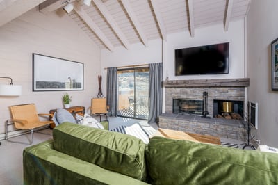Luxury Villa Photo #3