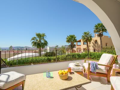 Luxury Villa Photo #2
