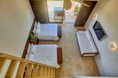 Luxury Villa Photo #23