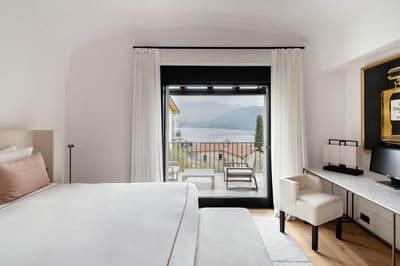 Luxury Villa Photo #22