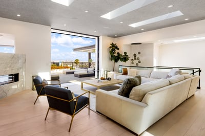 Luxury Villa Photo #24