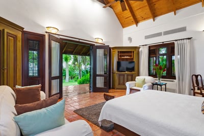 Luxury Villa Photo #28