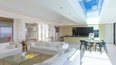Luxury Villa Photo #37