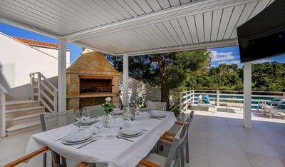 Luxury Villa Photo #21