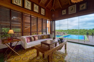 Luxury Villa Photo #30