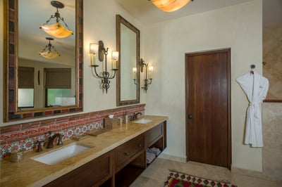 Luxury Villa Photo #37