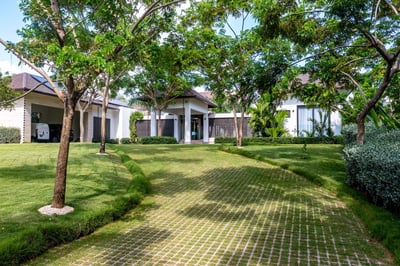 Luxury Villa Photo #30