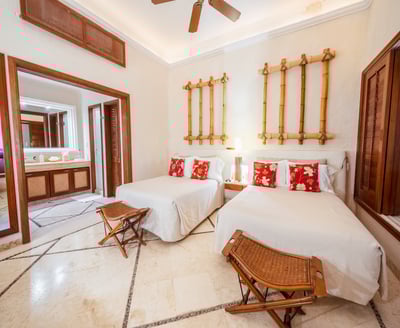 Luxury Villa Photo #56