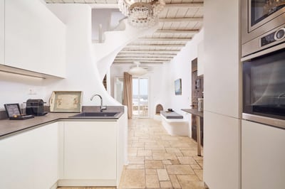 Luxury Villa Photo #27