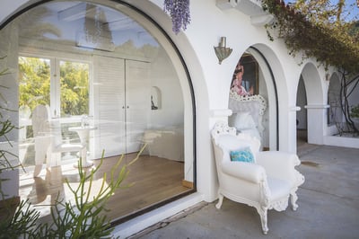 Luxury Villa Photo #10