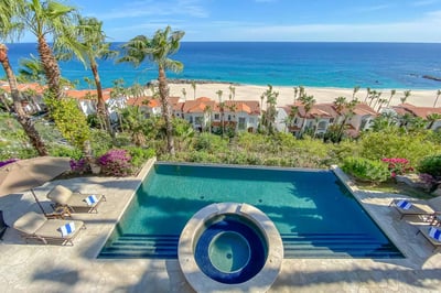 Luxury Villa Photo #6