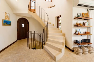 Luxury Villa Photo #11