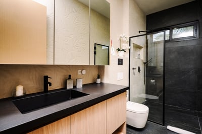 Penthouse Level | Suite #2 and #3 Shared Bathroom