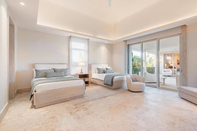 Luxury Villa Photo #68