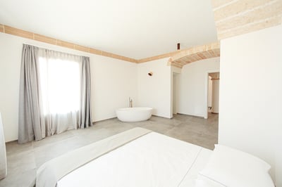 Luxury Villa Photo #21