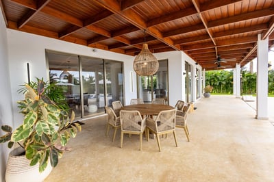 Luxury Villa Photo #9