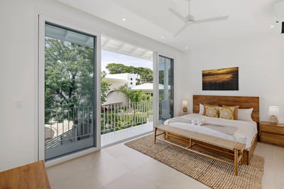 Luxury Villa Photo #29
