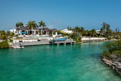 Luxury Villa Photo #47