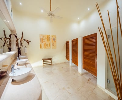 Luxury Villa Photo #45