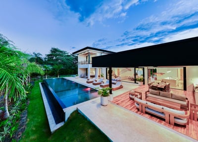 Luxury Villa Photo #2