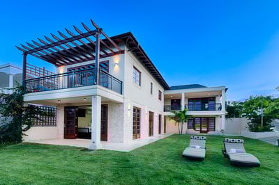 Luxury Villa Photo #11