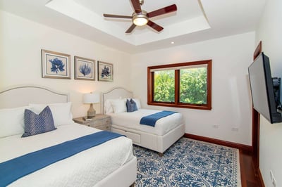 Luxury Villa Photo #12