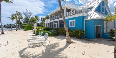 Luxury Villa Photo #4