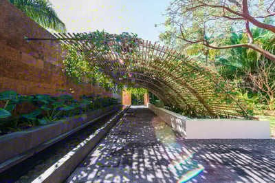 Luxury Villa Photo #12