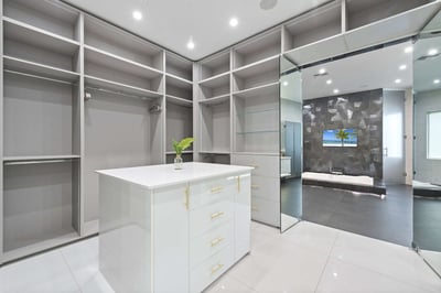 Luxury Villa Photo #44