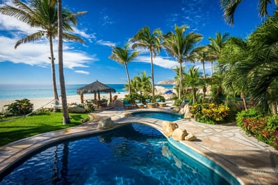 Luxury Villa Photo #3