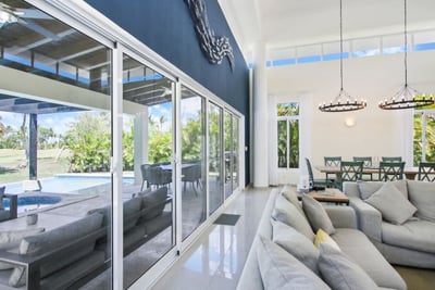 Luxury Villa Photo #18