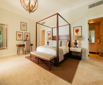 Luxury Villa Photo #37