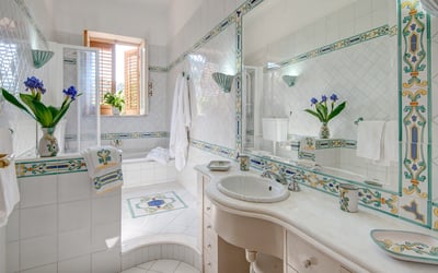Luxury Villa Photo #20