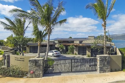 Luxury Villa Photo #5
