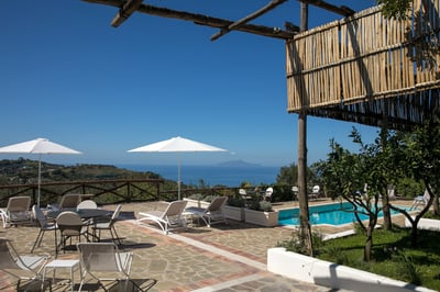 Luxury Villa Photo #4