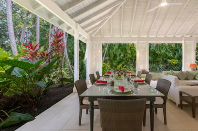 Luxury Villa Photo #11