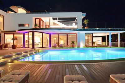 Luxury Villa Photo #10