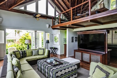 Luxury Villa Photo #9