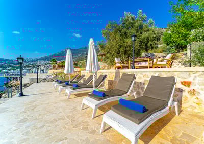 Luxury Villa Photo #8
