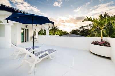 Luxury Villa Photo #39
