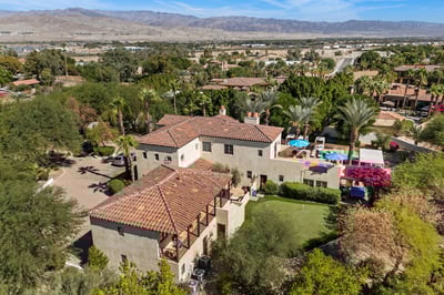 Luxury Villa Photo #3