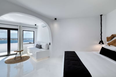 Luxury Villa Photo #17